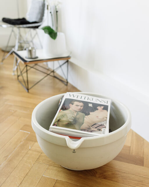 KPM favourites: This is what Karin Wudtke's collection looks like Magazines lying in a KPM steam bowl