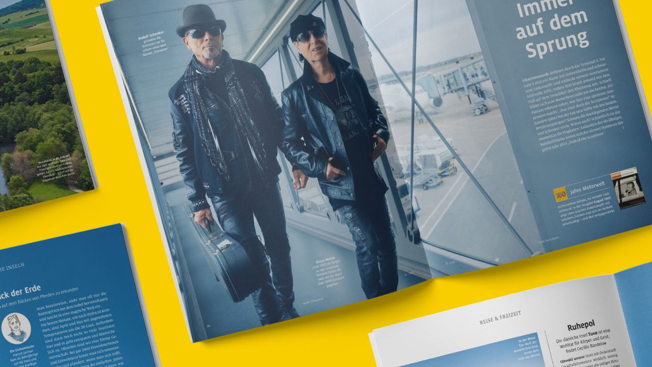 Doppelseite aus der ADAC Motorwelt 02/2025 zeigt Fotostrecke mit Klaus Meine und Rudolf Schenker von der Band Scorpions