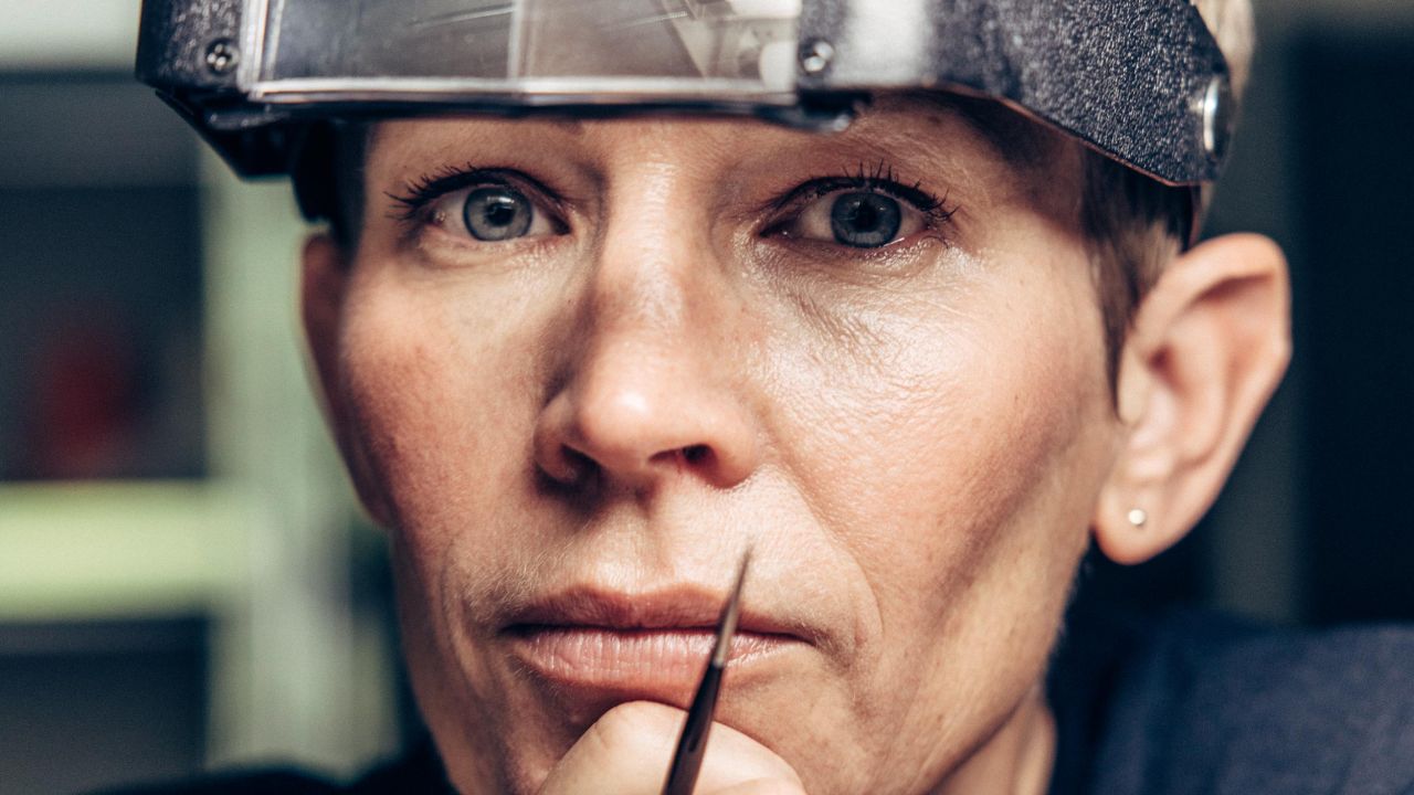 Porträtfoto einer Restauratorin der KPM Berlin